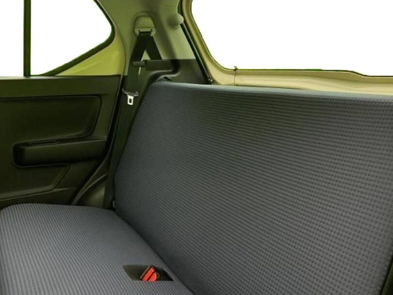 Suzuki Alto 8th (HA63S) Generation Interior 