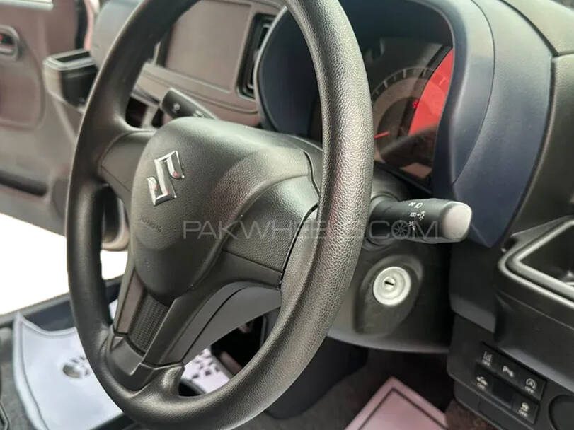 سوزوكي ألتو 2025 Interior 