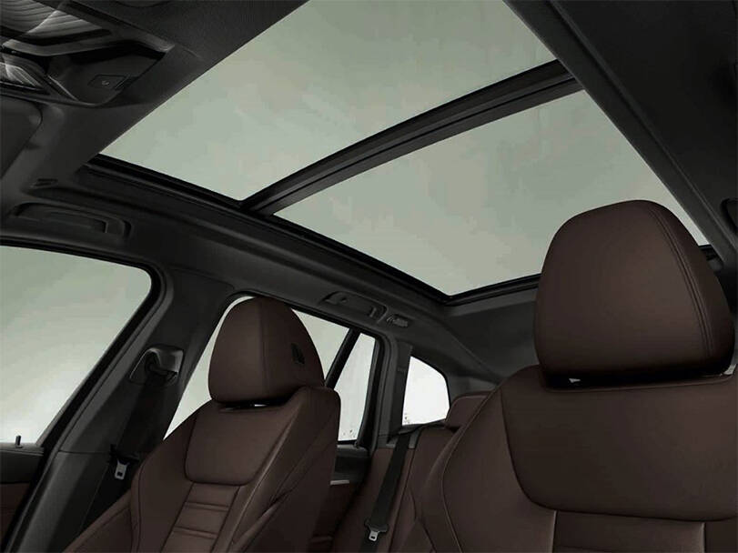 BMW iX3 2025 Interior 