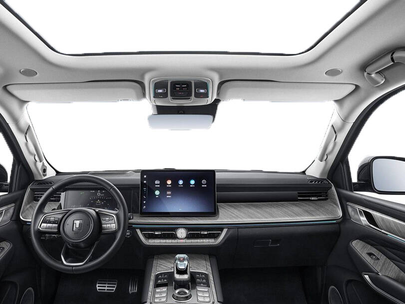 Tank 500 2025 Interior 