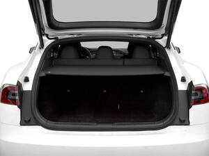 تسلا موديل S الداخلية 