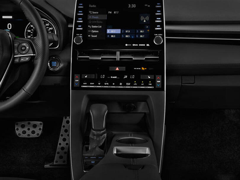 تويوتا أفالون Interior 