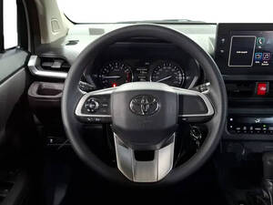 Toyota Avanza Interior 