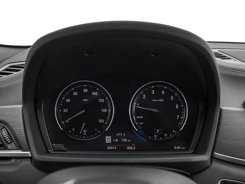 بي ام دبليو إكس ٢ Interior 