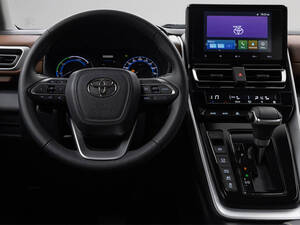 Toyota Innova Interior 