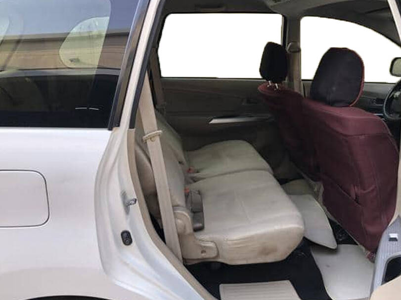 Toyota Veloz 2nd (F650) Generation Interior 