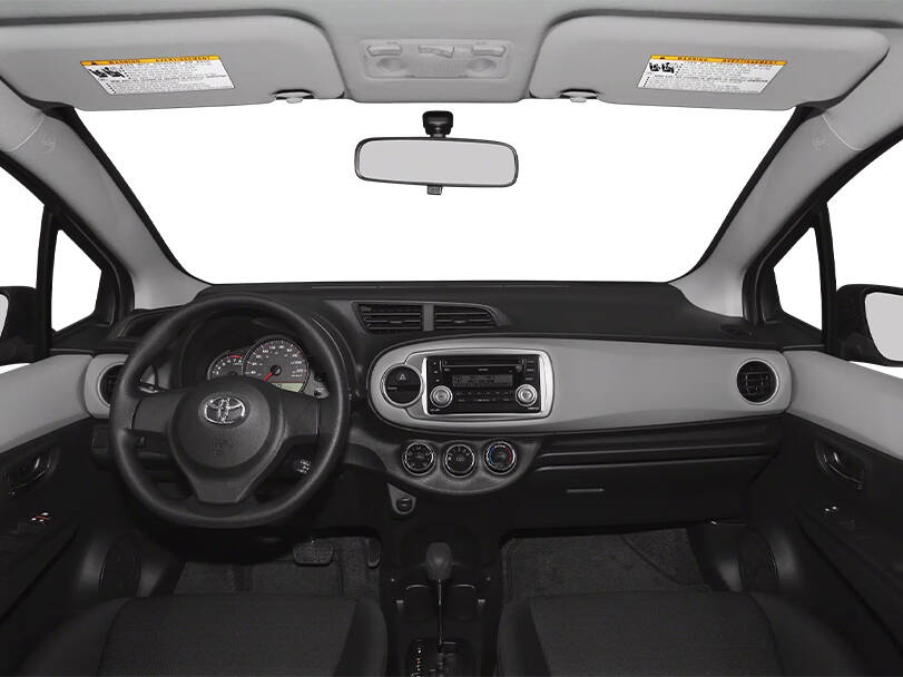 تويوتا يارس الجيل الثالث (XP130) Interior 