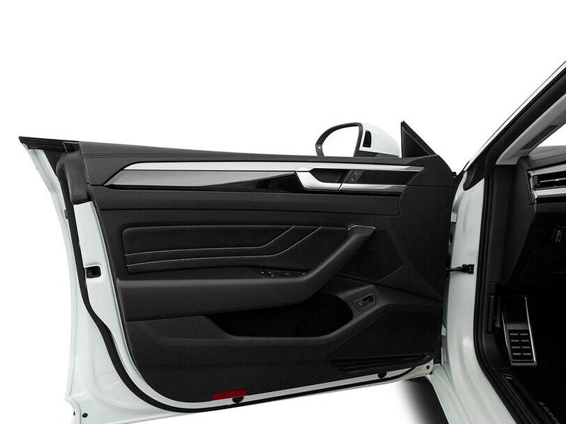 فولكس فاجن آرتيون 2025 Interior 