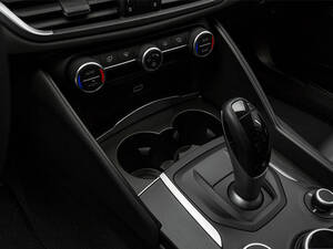 Alfa Romeo Giulia Interior 