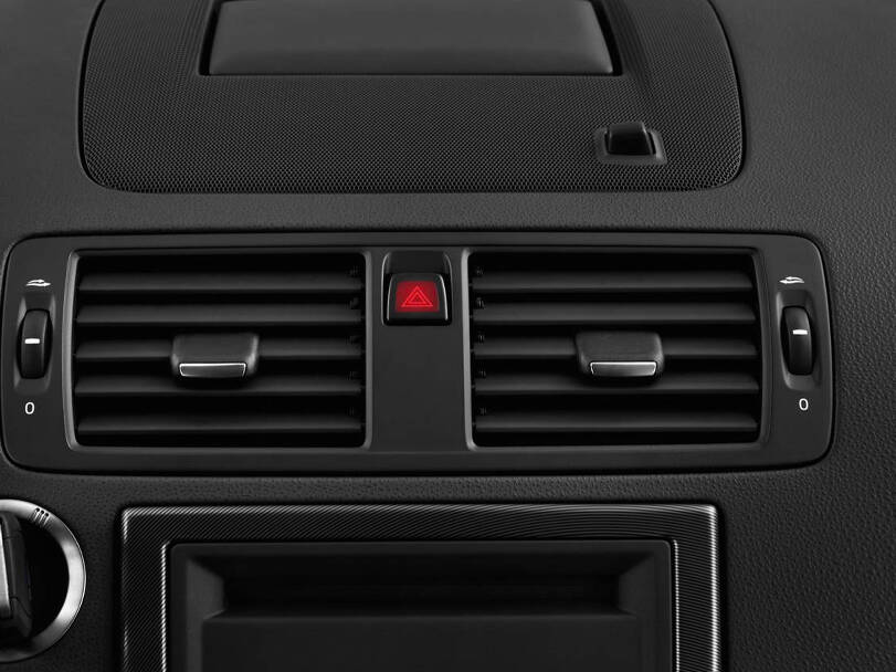 Volvo XC30 Interior 