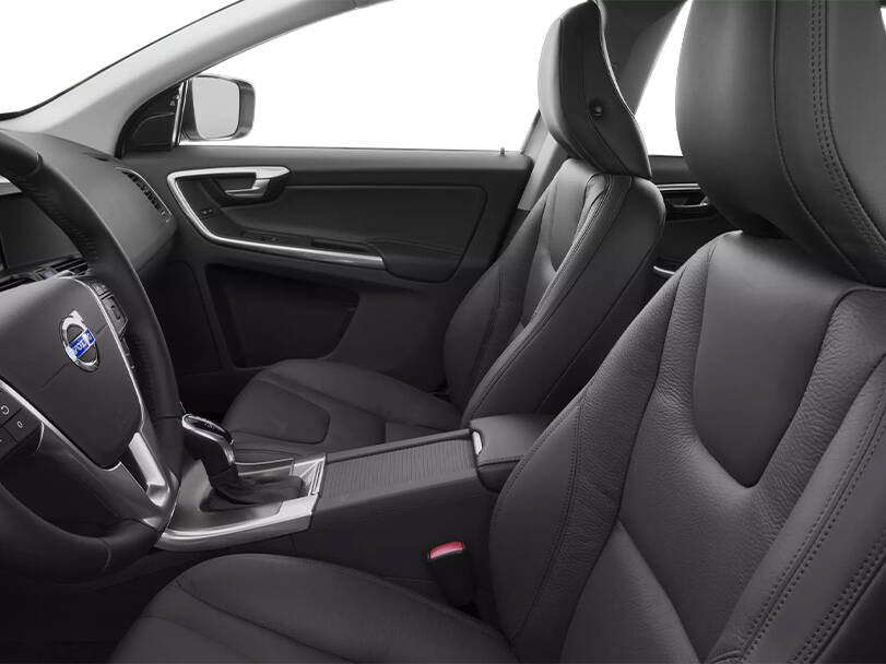 فولفو إكس سي٦٠ Interior 