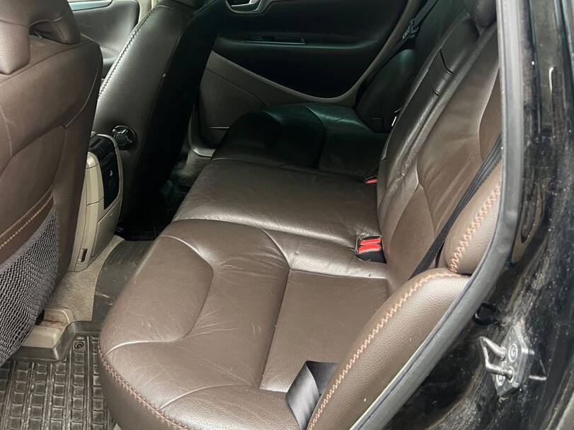 فولفو XC70 الجيل الثاني Interior 