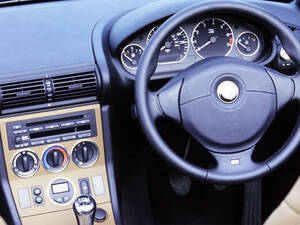 بي ام دبليو زد ٣ الداخلية 