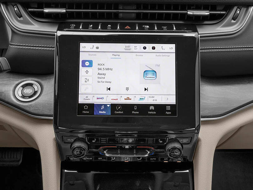 Jeep Grand Cherokee Interior 