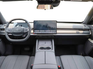 دونغ فينغ 007 الداخلية 