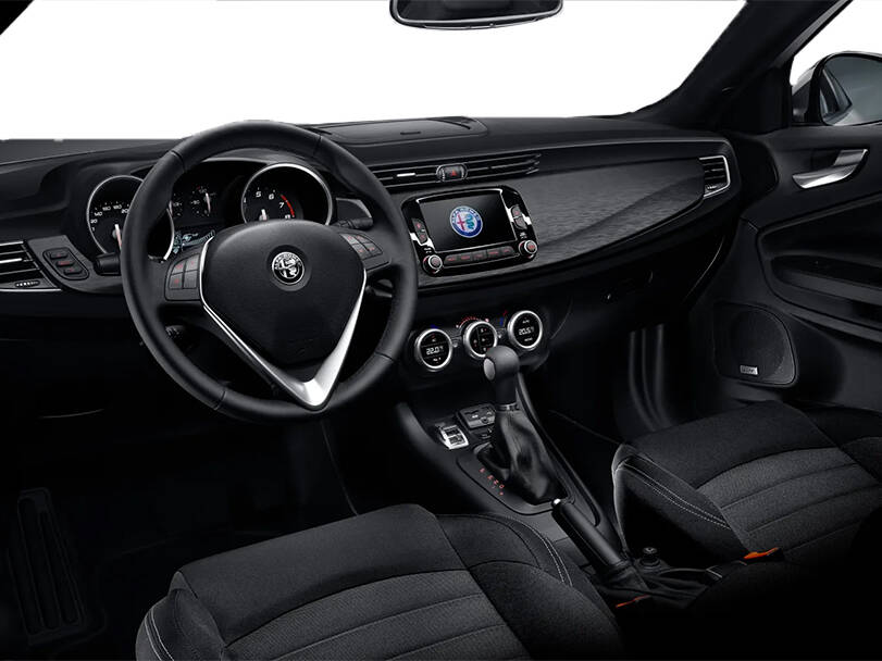ألفا روميو جولييتا Interior 