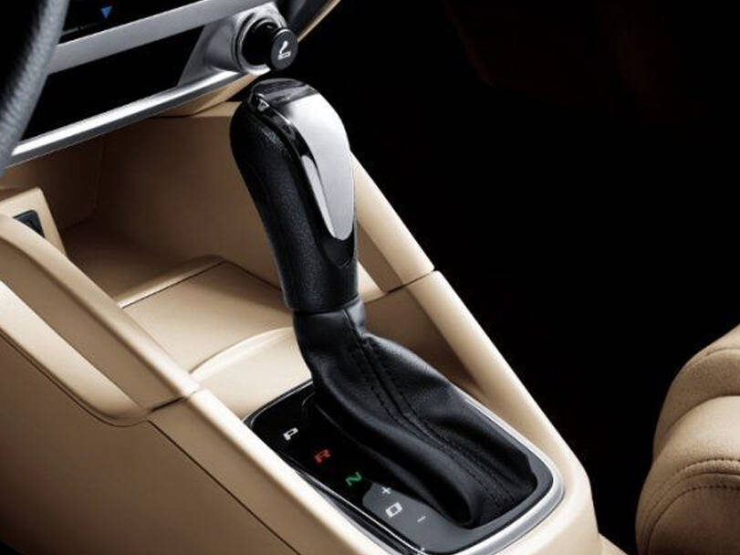 Brilliance FRV Cross Interior 