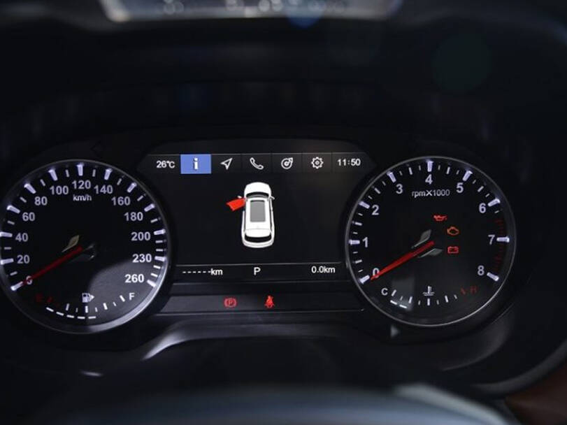 Brilliance V6 Interior 