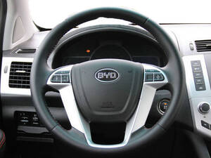 بي واي دي S6 الداخلية 