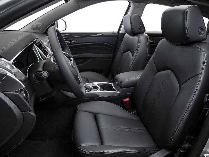 كاديلاك إس آر إكس Interior 
