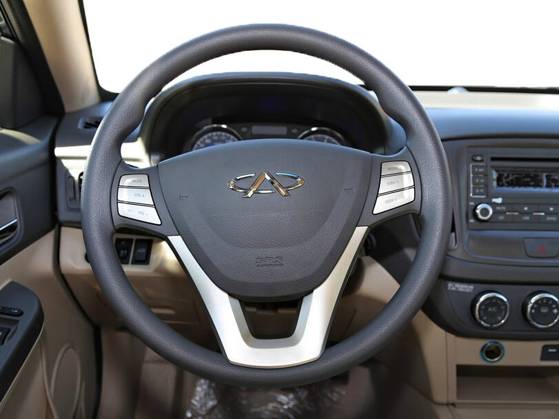 شيري إنفي Interior 