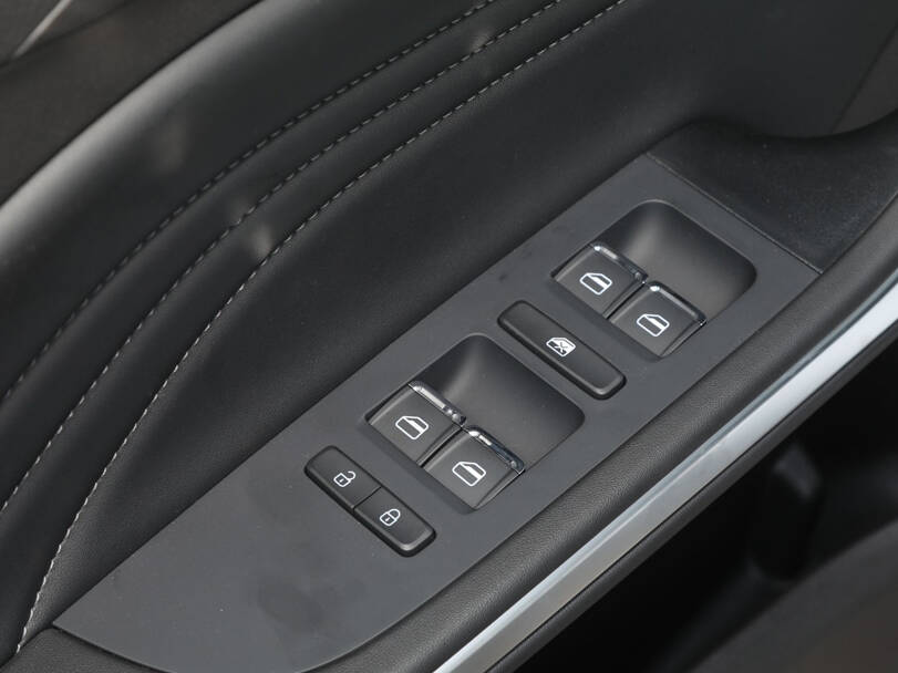 شيري تيغو ٢ Interior 