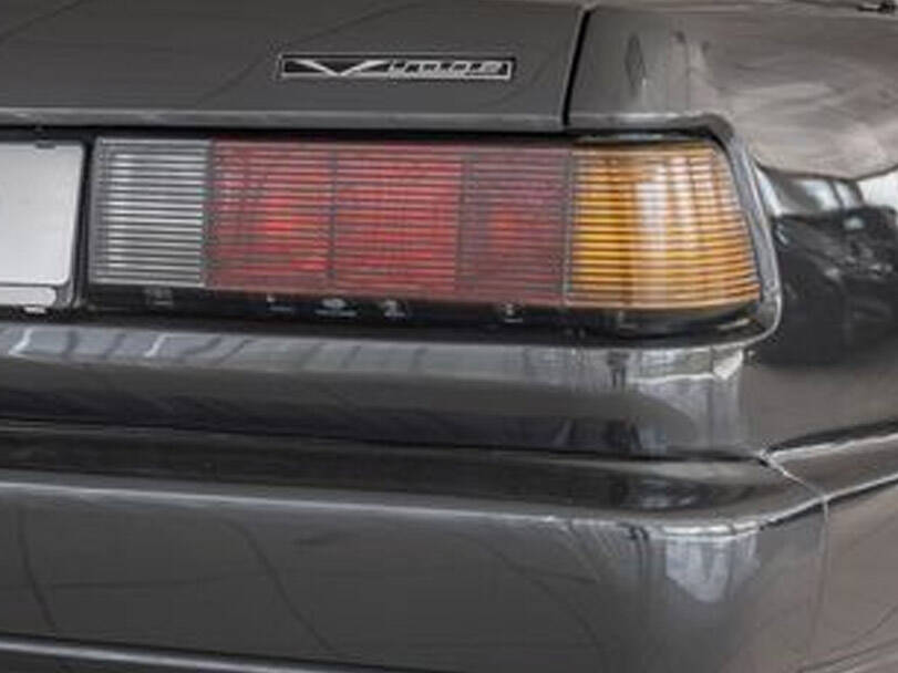 أستون مارتن فيراج الجيل الأول Exterior 