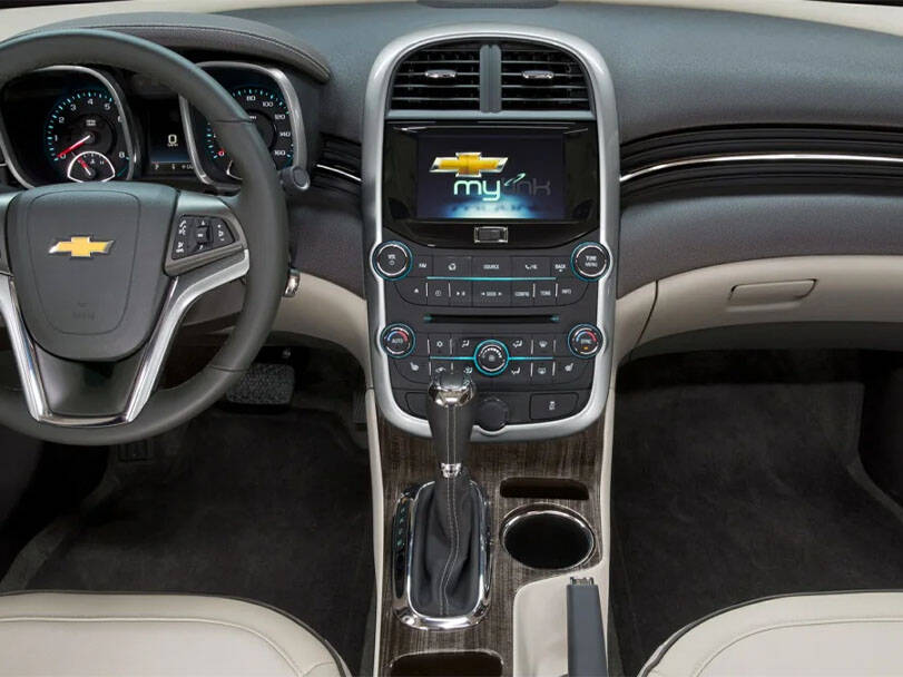 شفروليه ماليبو الجيل الثامن Interior 