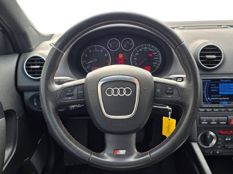 أودي A3 الجيل الثاني Interior 