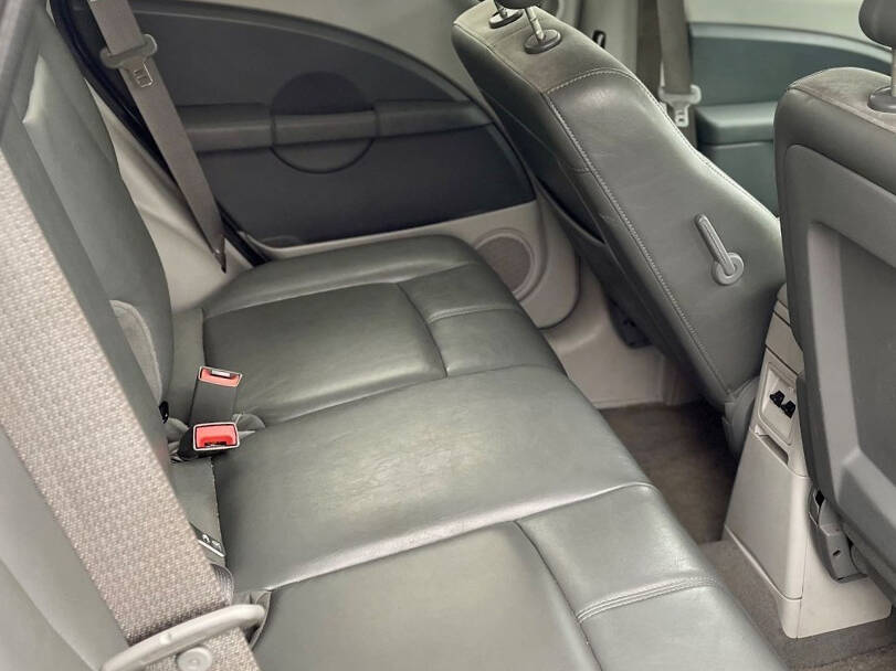 Chrysler PT Cruiser Interior 