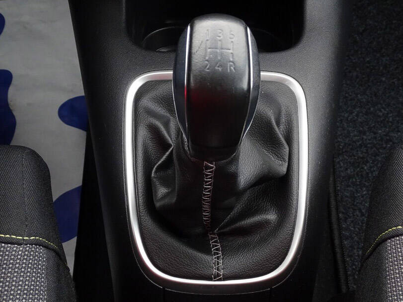 سيتروين سي ٣ Interior 