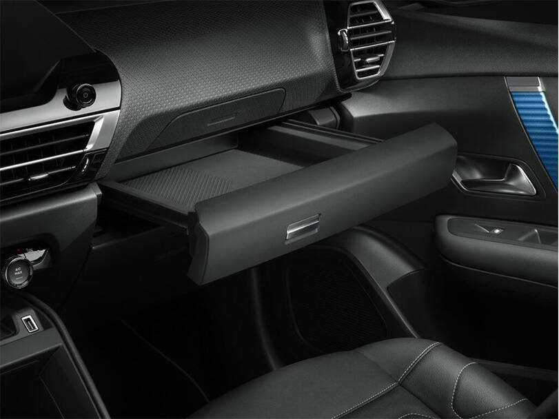 سيتروين سي ٤ Interior 