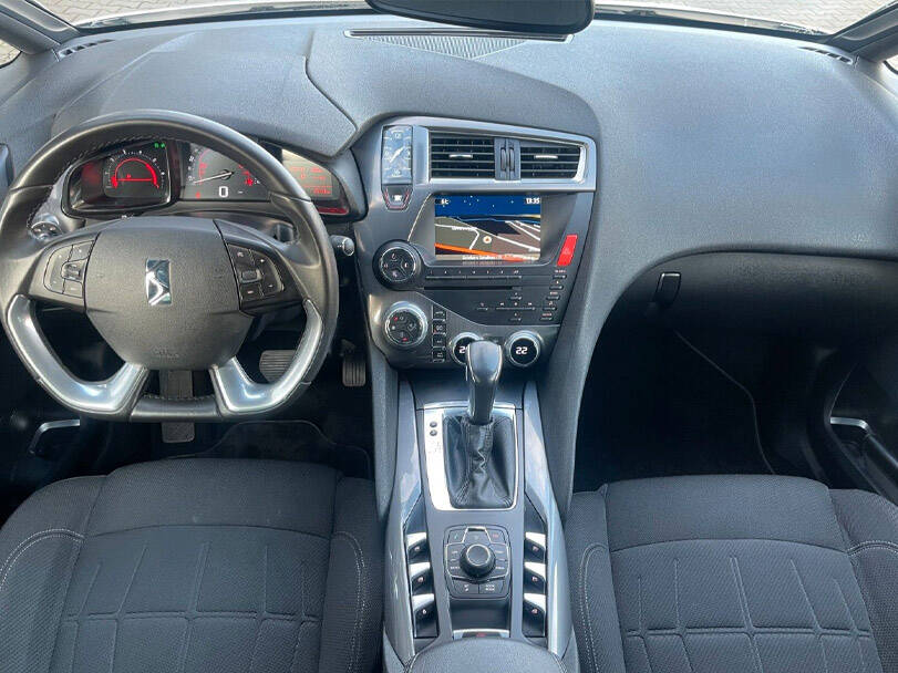 Citroen DS5 Interior 