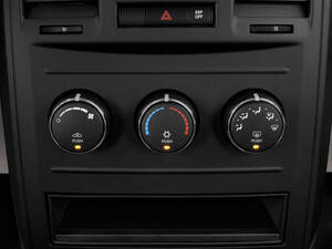 دودج جراند كارافان الداخلية 