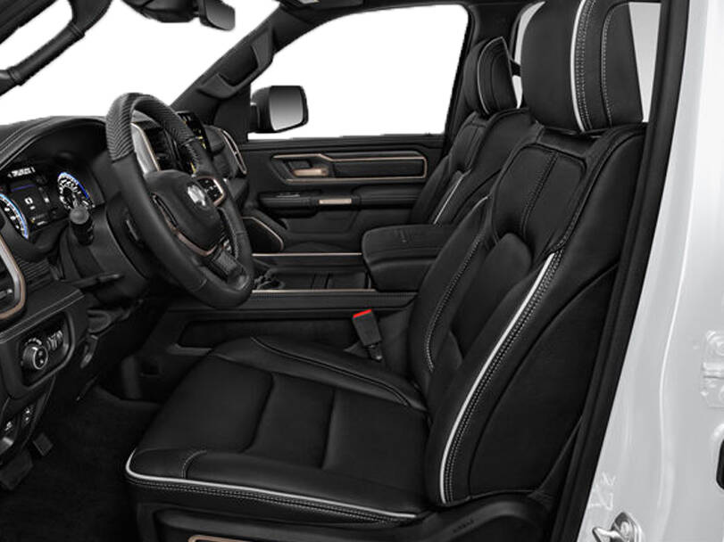 دودج رام Interior 