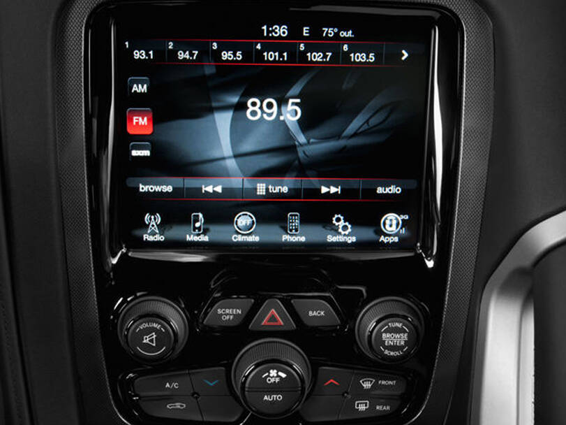 دودج فايبر Interior 