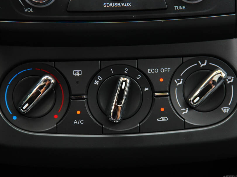 دونغفنغ إيه ٣٠ Interior 