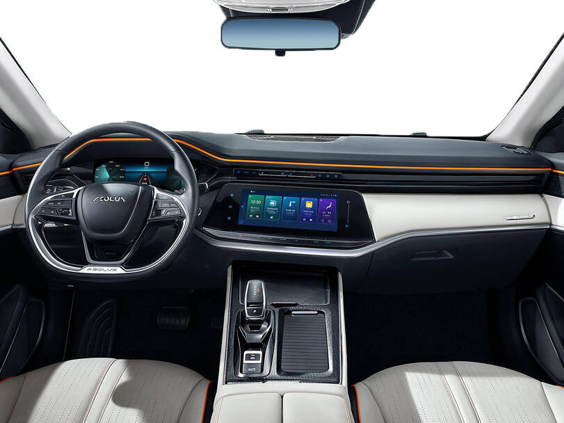 دونغفنغ شاين Interior 
