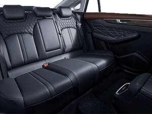 Dongfeng Shine Max Interior 