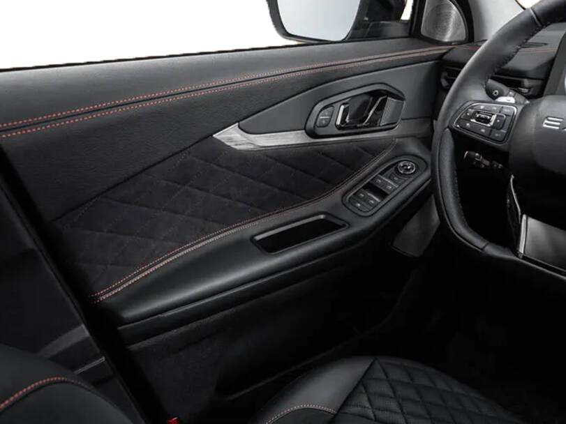 إكسيد تي إكس إل 2025 Interior 