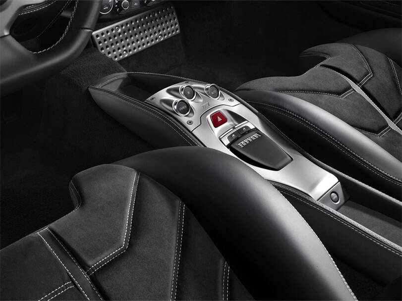 فيراري ٤٥٨ Interior 