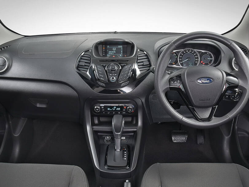 فورد فيغو الجيل الأول (B517) Interior 