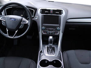 فورد مونديو الداخلية 
