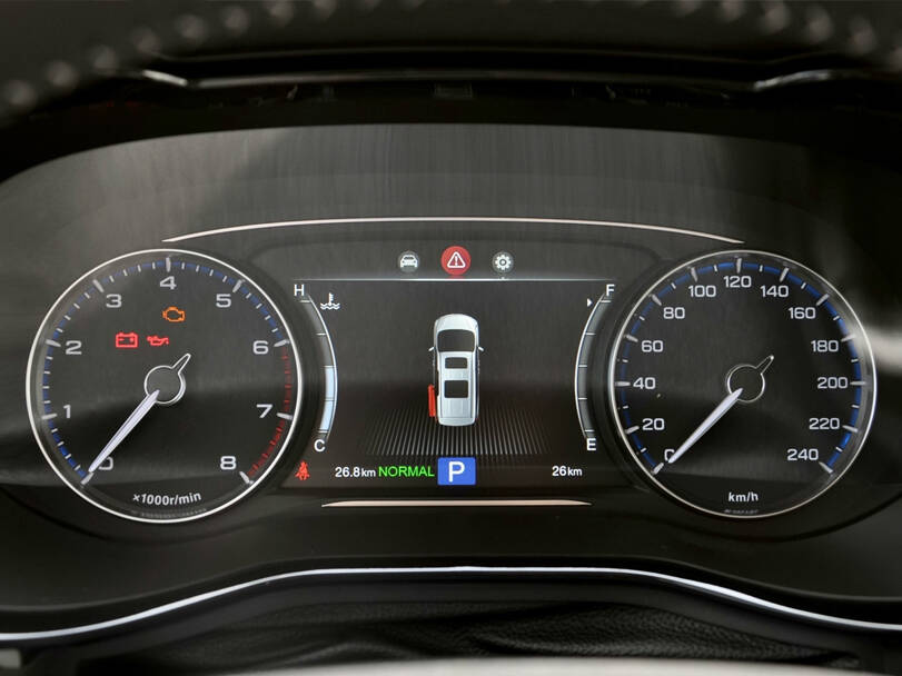 جي إيه سي M8 الجيل الأول Interior 