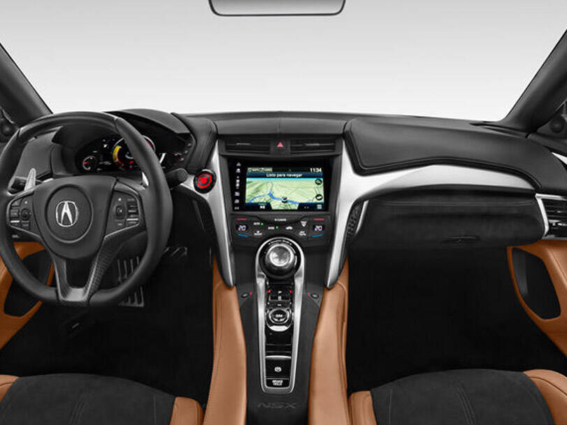 أكيورا إن إس إكس Interior 