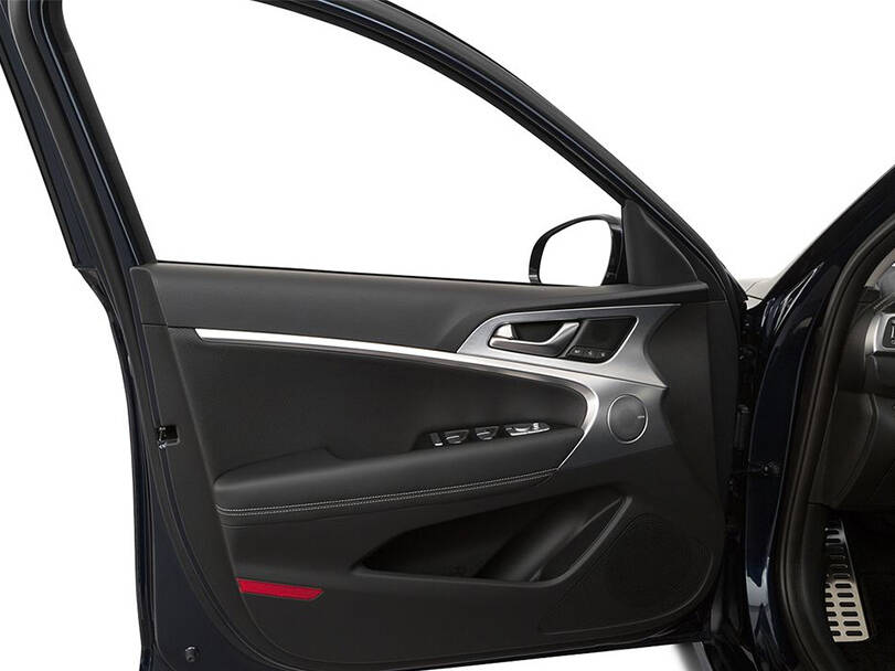 Genesis G70 2025 Interior 