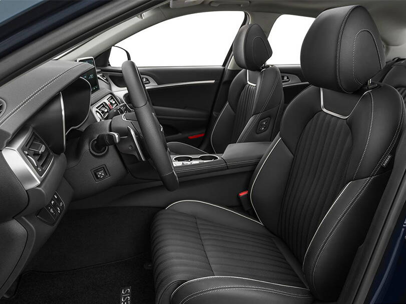 Genesis G70 2025 Interior 