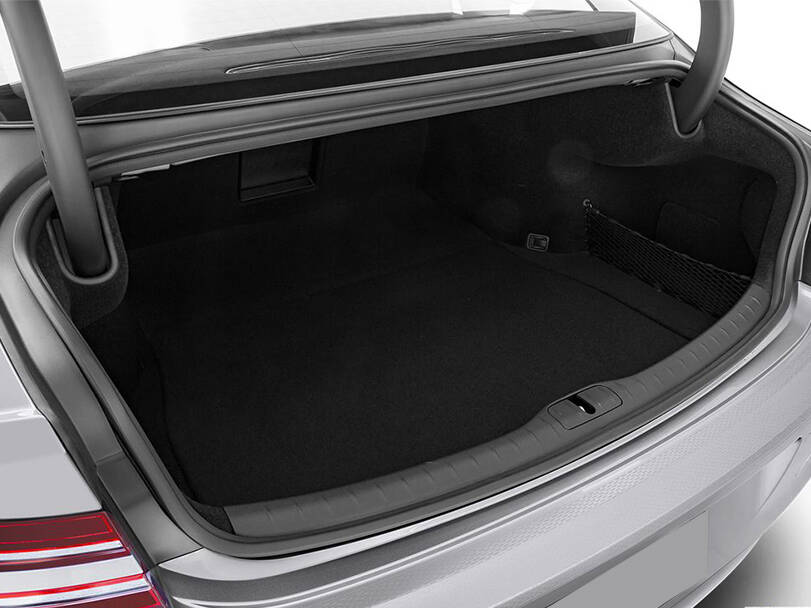 جينيسيس جي ٨٠ Interior 