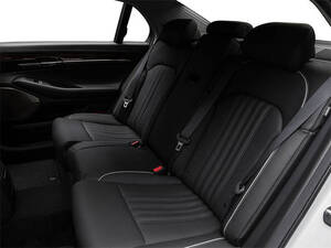 جينيسيس G90 الداخلية 