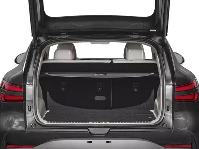 جينيسيس جي في ٦٠ Interior 